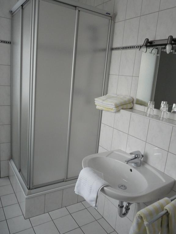 Westfaelischer Hof Lugde Экстерьер фото