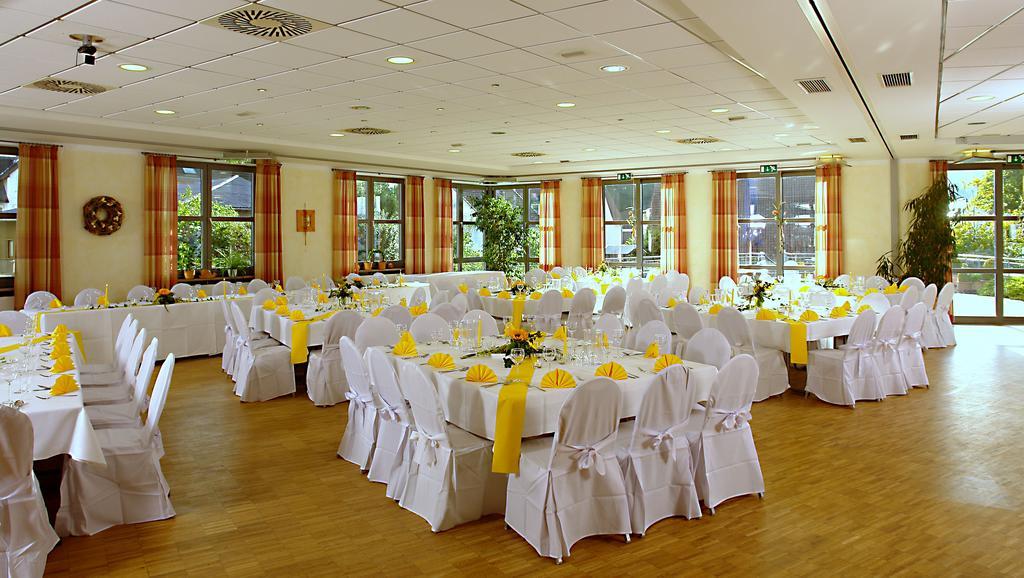 Westfaelischer Hof Lugde Экстерьер фото